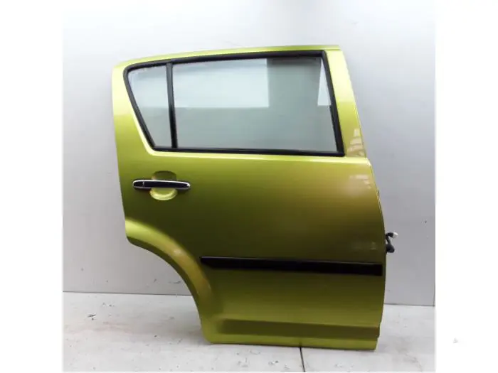Drzwi prawe tylne wersja 4-drzwiowa Daihatsu Sirion