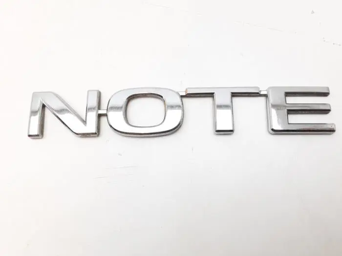 Emblemat Nissan Note
