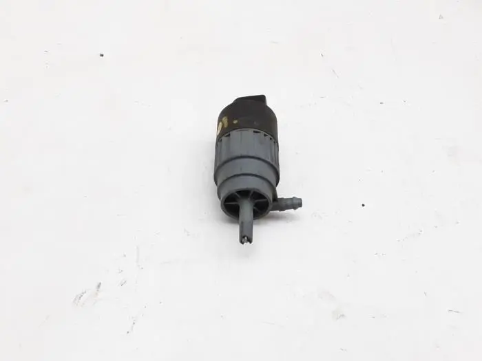 Pompa spryskiwacza przód Nissan Qashqai+2