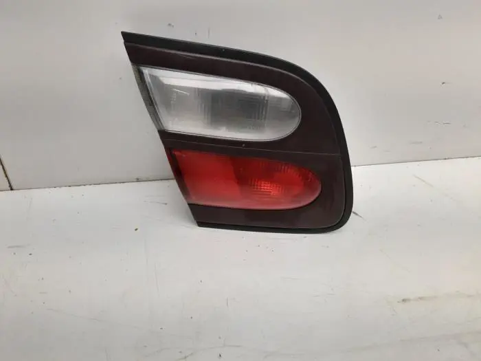 Tylne swiatlo pozycyjne lewe Nissan Almera