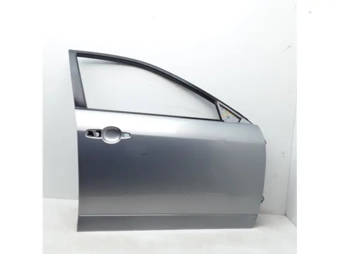 Drzwi prawe przednie wersja 4-drzwiowa Mazda 6.