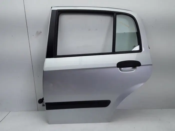 Drzwi lewe tylne wersja 4-drzwiowa Hyundai Getz