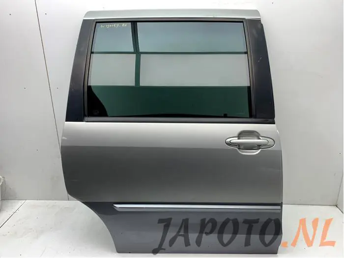 Drzwi prawe tylne wersja 4-drzwiowa Mazda MPV
