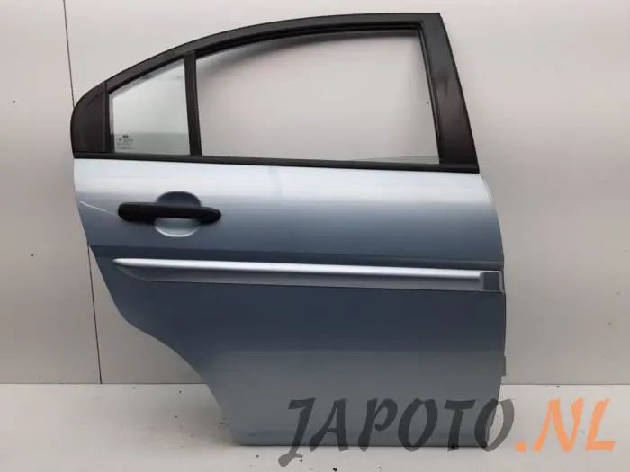 Drzwi prawe tylne wersja 4-drzwiowa Hyundai Accent