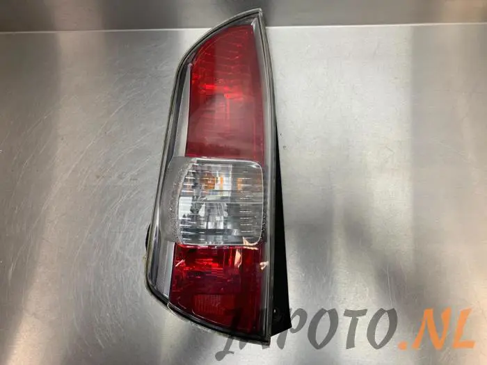 Tylne swiatlo pozycyjne lewe Daihatsu Sirion