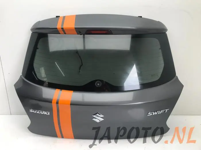 Tylna klapa Suzuki Swift