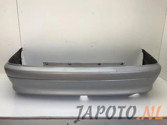 Zderzak tylny Toyota Avensis