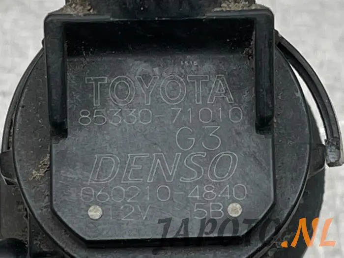 Pompa spryskiwacza przód Toyota Landcruiser