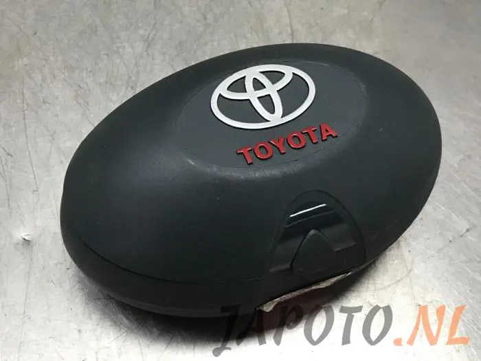 Lampa Toyota Yaris