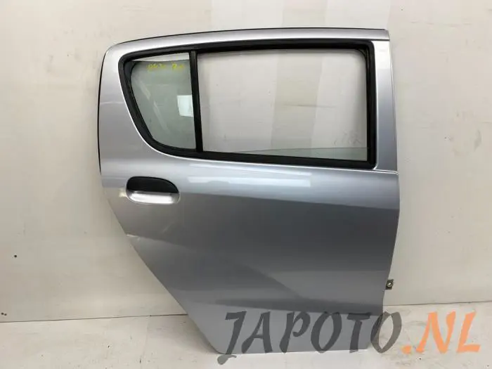 Drzwi prawe tylne wersja 4-drzwiowa Daihatsu Cuore