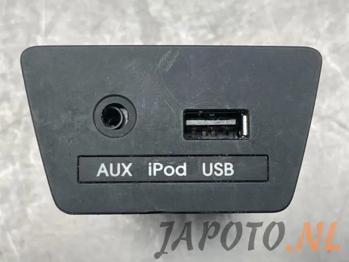 Zlacze AUX/USB Hyundai IX35