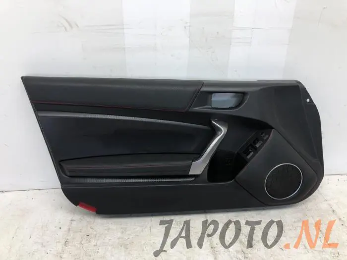 Tapicerka drzwi lewych wersja 2-drzwiowa Toyota GT 86