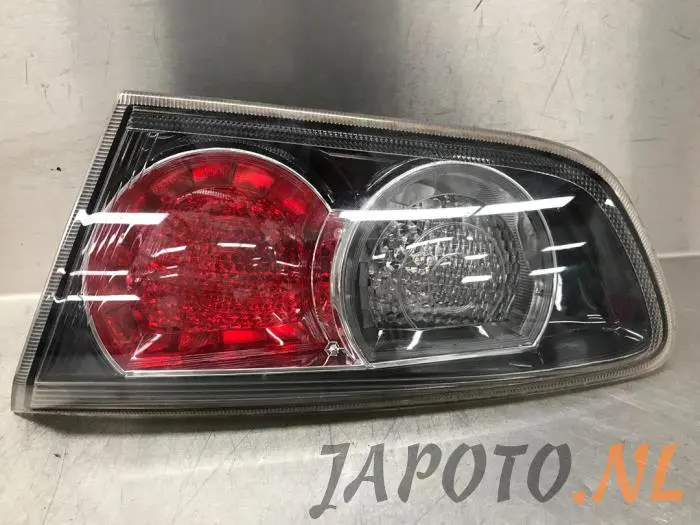 Tylne swiatlo pozycyjne prawe Mitsubishi Lancer