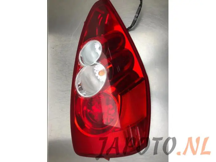 Tylne swiatlo pozycyjne prawe Mazda 5.