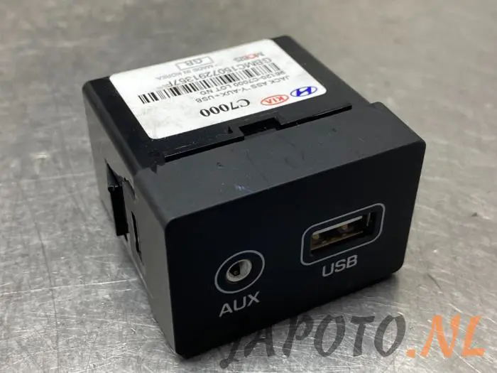 Zlacze AUX/USB Hyundai I20