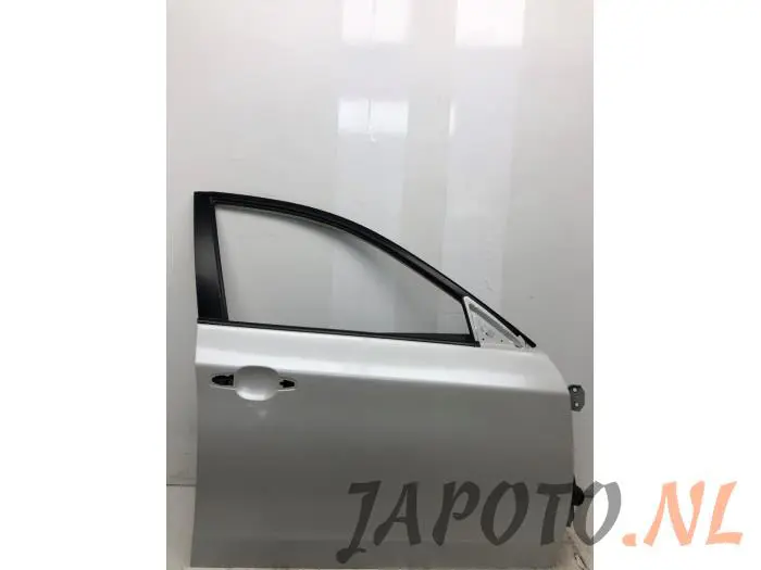 Drzwi prawe przednie wersja 4-drzwiowa Subaru Impreza