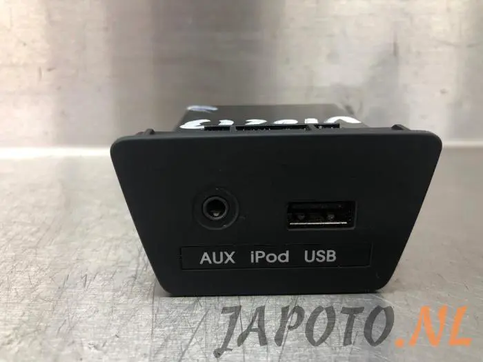 Zlacze AUX/USB Hyundai IX35