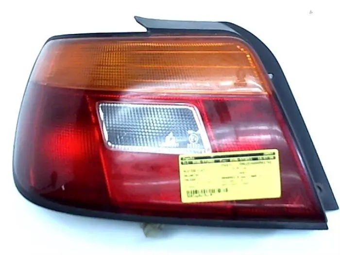 Tylne swiatlo pozycyjne lewe Daihatsu Valera