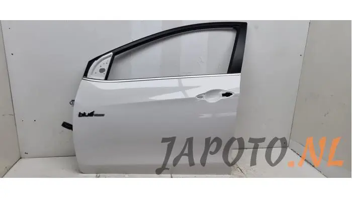 Drzwi lewe przednie wersja 4-drzwiowa Hyundai I30