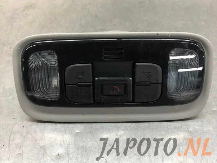 Oswietlenie wewnetrzne przód Toyota Yaris