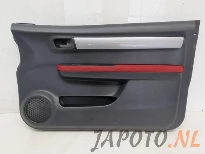 Tapicerka drzwi prawych wersja 2-drzwiowa Suzuki Swift