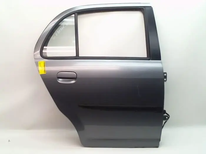 Drzwi prawe tylne wersja 4-drzwiowa Daihatsu Trevis