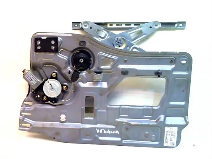 Mechanizm szyby prawej tylnej wersja 4-drzwiowa Hyundai Santafe