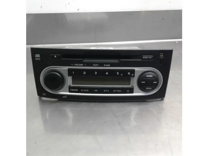 Radioodtwarzacz CD Mitsubishi Colt